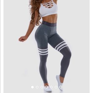 Bombshell leggings